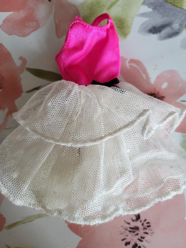 Barbie dinner date dress 1989, Ophalen of Verzenden, Zo goed als nieuw, Kleertjes