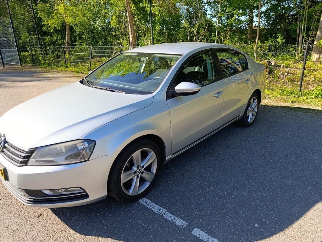 Volkswagen Passat 1.4 TSI 90KW 2011 Grijs, Auto's, Volkswagen, Voorwielaandrijving, Stof, 4 cilinders, 122 pk
