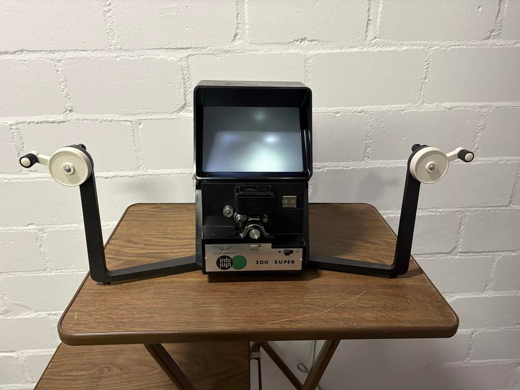 Info 200 Super Editor Viewer in doos en handleiding, super 8, Audio, Tv en Foto, Filmrollen, Ophalen of Verzenden, 8mm film