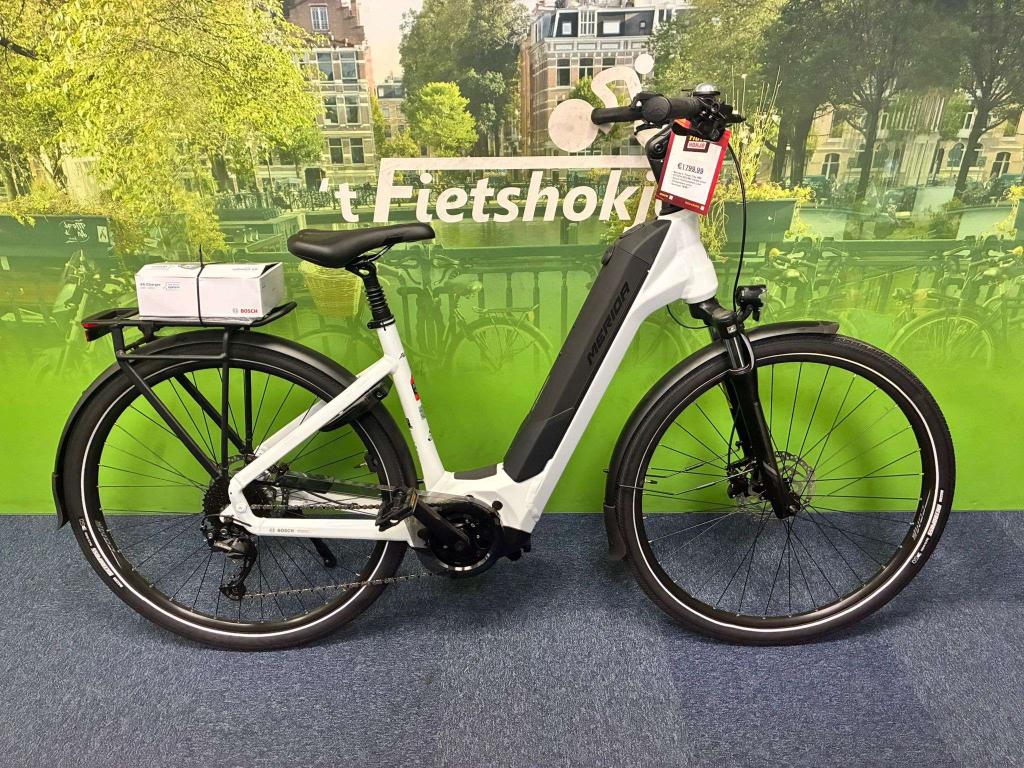 Fietshokje Raaks : Merida Bosch middenmoter NIEUW!!