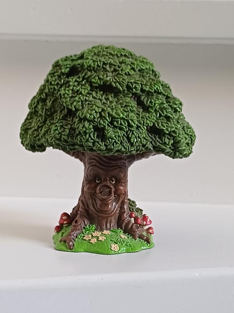 EFTELING SPROOKJESBOOM IN NIEUWSTAAT(GEKOCHT BIJ DE EFTELING, Ophalen of Verzenden, Zo goed als nieuw, Beeldje of Poppetje