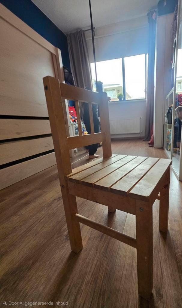 Houten kinderstoeltje - Gebruikt, Kinderen en Baby's, Kinderstoelen, Gebruikt, Overige typen, Ophalen