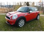 Mini Mini 1.6 Cooper S-airco ecc-nieuwe apk-6bak, Voorwielaandrijving, Gebruikt, 4 cilinders, 4 stoelen