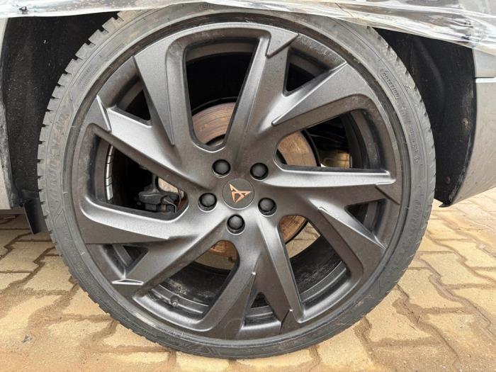 Sportvelgenset + banden van een Cupra Ateca, Auto-onderdelen, Banden en Velgen, Gebruikt, -, -, Ophalen of Verzenden