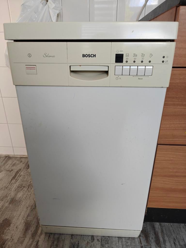 Bosch Silence Vaatwasser - Opknapper, Ophalen, Minder dan 45 cm, Niet werkend, Vrijstaand