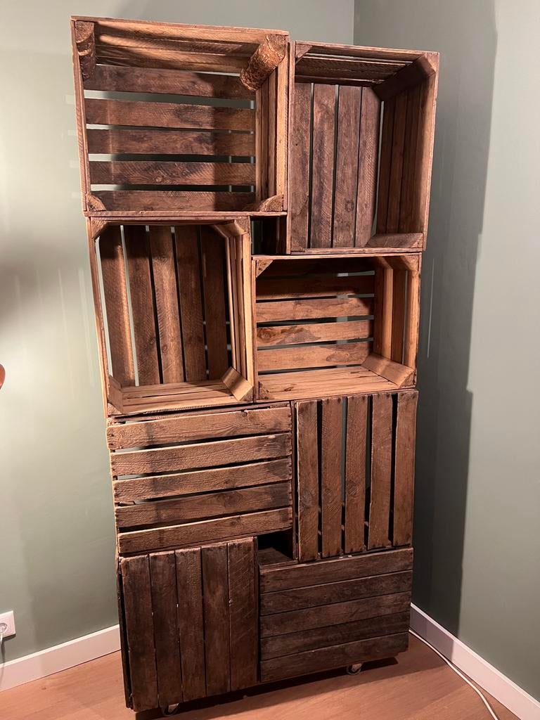 Vakkenkast, roomdivider, hoge kast van fruitkisten, Ophalen, Gebruikt