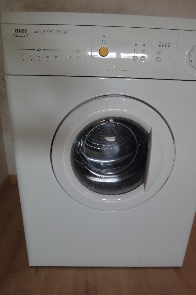 Zanussi Droger, Witgoed en Apparatuur, Wasdrogers, Ophalen, 6 tot 8 kg, Luchtafvoer, Zo goed als nieuw