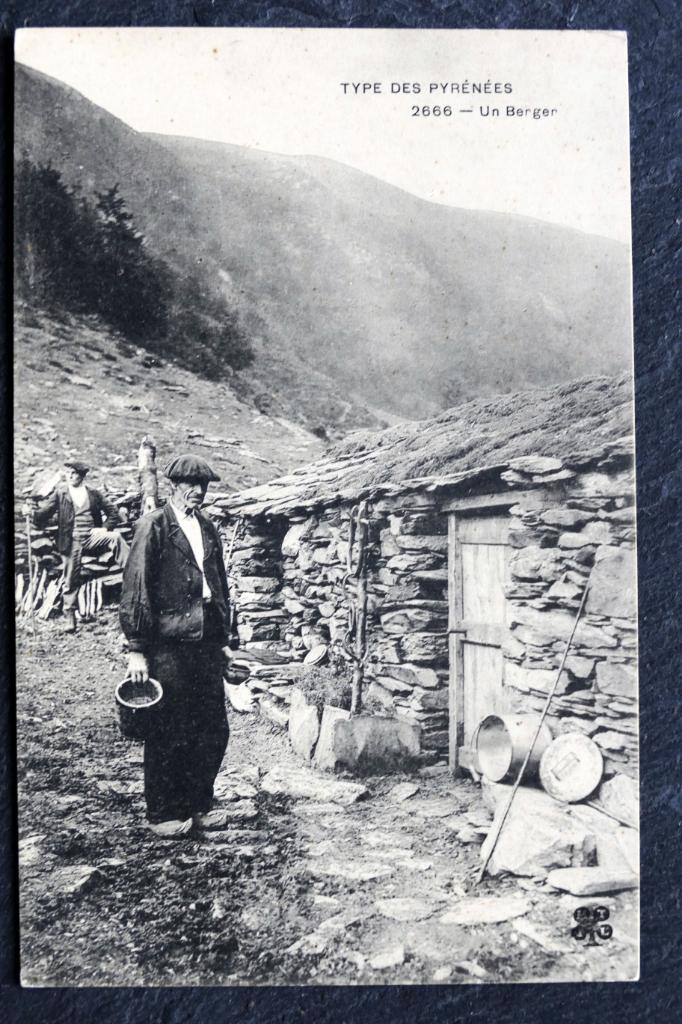 Herders uit de Pyreneeen in de weer met voerbakken, Verzenden, Voor 1920, Ongelopen, Ambachten of Beroep