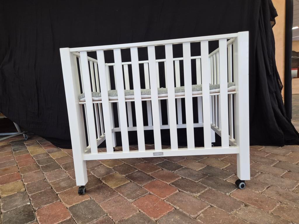 Witte box 80x100 met wieltjes, Kinderen en Baby's, Boxen, Ophalen