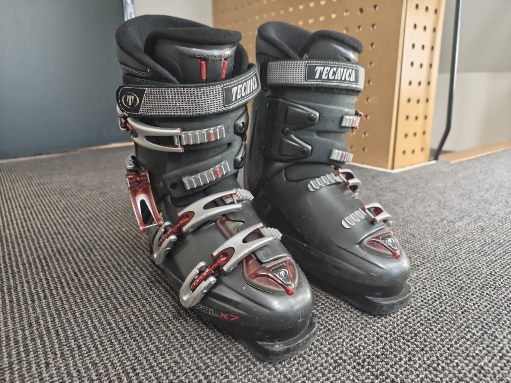 Carve ski's met skischoenen te koop, 160 tot 180 cm, Gebruikt, Rossignol, Ophalen of Verzenden