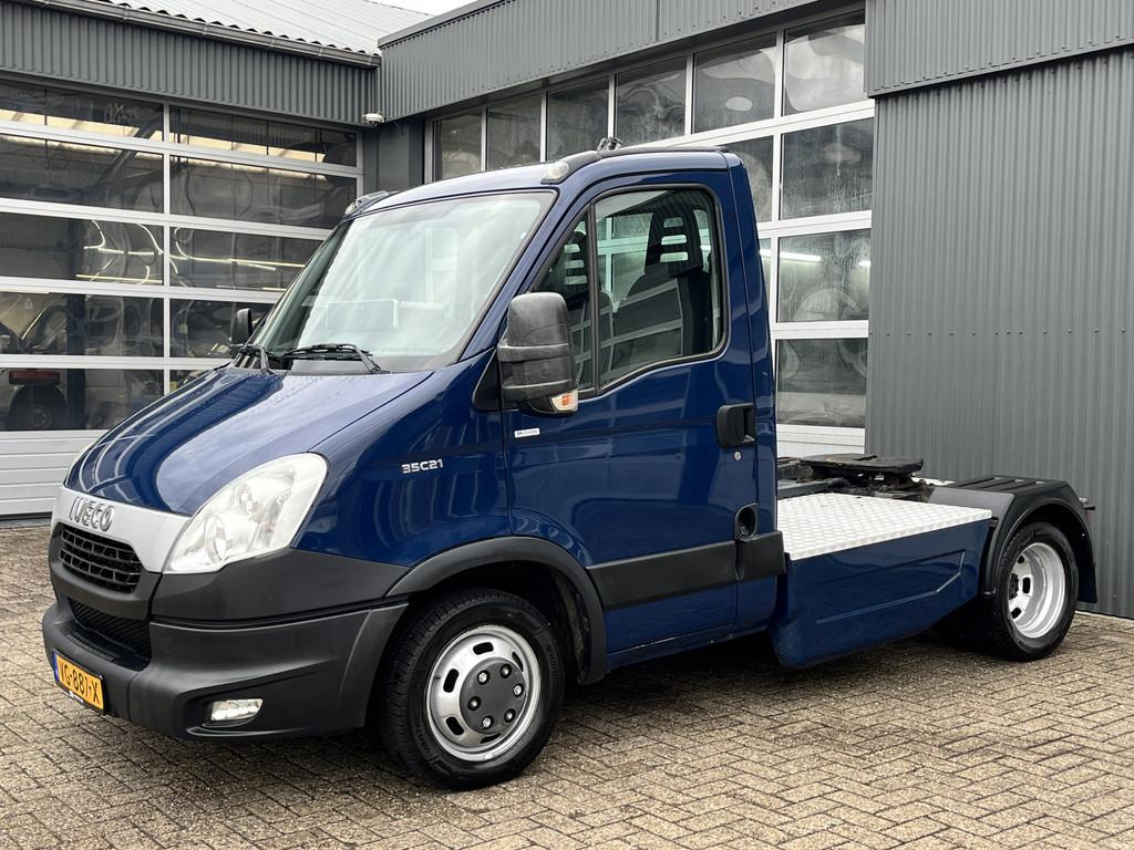 Iveco Daily 35C21 Be-trekker 6.9 Ton trekgewicht Airco Cruis, Auto's, Euro 5, Gebruikt, Zwart, 4 cilinders