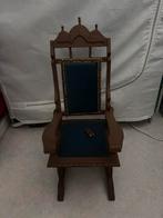 Antieke brocante houten schommelstoel met velourse stof 50 c, Antiek en Kunst, Ophalen