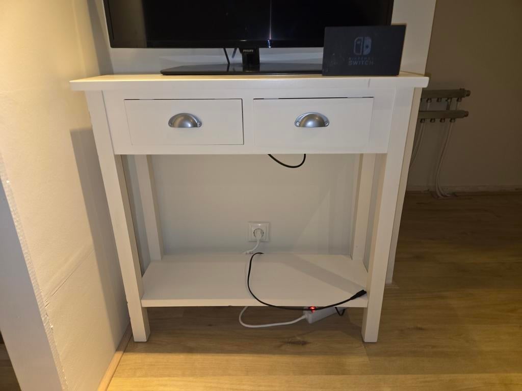 Leuke witte sidetable met twee lades en opbergplank, Gebruikt, 50 tot 100 cm, Ophalen of Verzenden, Minder dan 25 cm