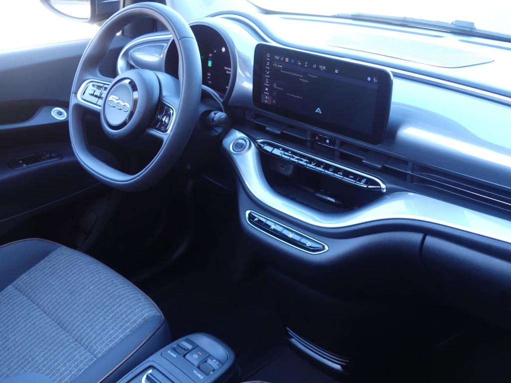 Fiat 500C RED 42 kWh Cabriolet Navigatie/Camera (bj 2022), Auto's, Fiat, Gebruikt, 118 pk, Cabriolet, 4 stoelen