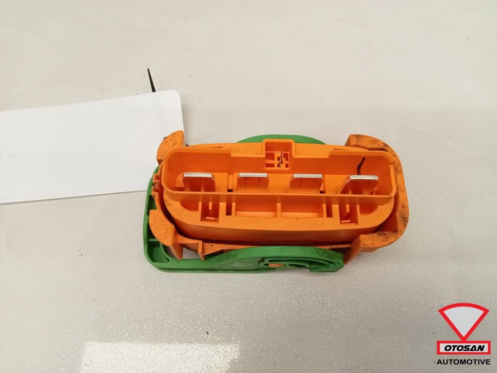 Smart Fortwo 453 EQ Accu Hoofdzekering A0005841809, Gebruikt, Mercedes-Benz AG, Ophalen of Verzenden, Mercedesstrasse 120
70372  Stuttgart, DE