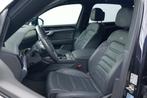 Volkswagen Touareg 3.0 TSI R-Line | Pano | Trekhaak | Head-u, Automaat, Adaptive Cruise Control, Gebruikt, 2995 cc