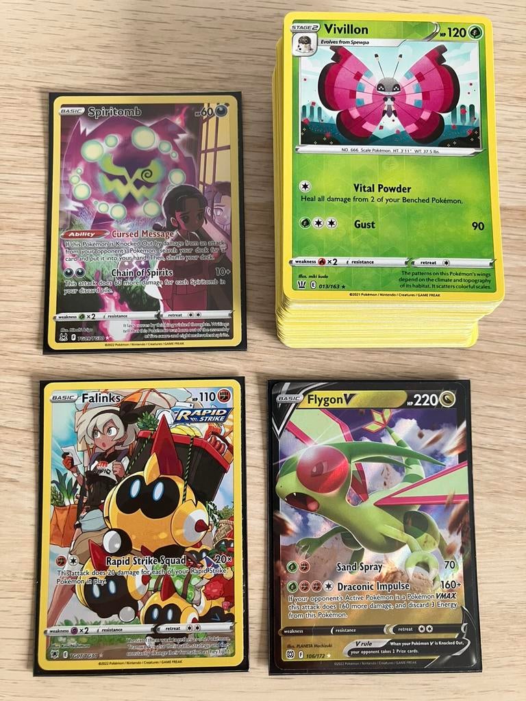 KADO TIP Set van 100 verschillende originele Pokemon kaarten, Ophalen of Verzenden, Zo goed als nieuw, Meerdere kaarten, Foil