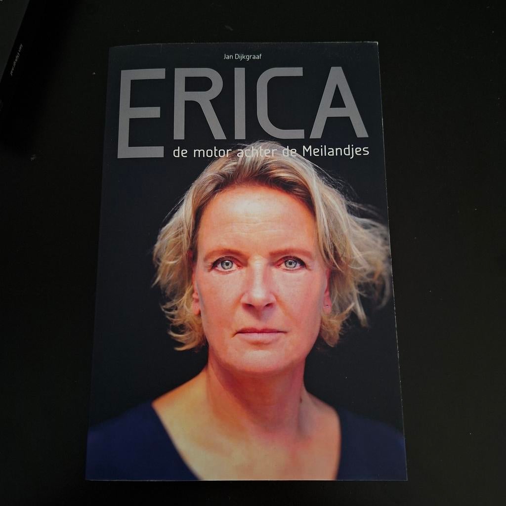 Erica: De motor achter de Meilandjes - Jan Dijkgraaf, Boeken, Ophalen of Verzenden, Zo goed als nieuw, Jan Dijkgraaf, Film, Tv en Media
