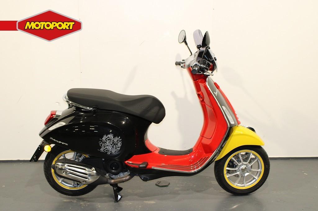 Vespa Primavera 50 Walt Disney 45 km (bj 2024), Gebruikt, Overige modellen, Minervum 7272
4801 EB  Breda, NL, Piaggio Vespa B.V.