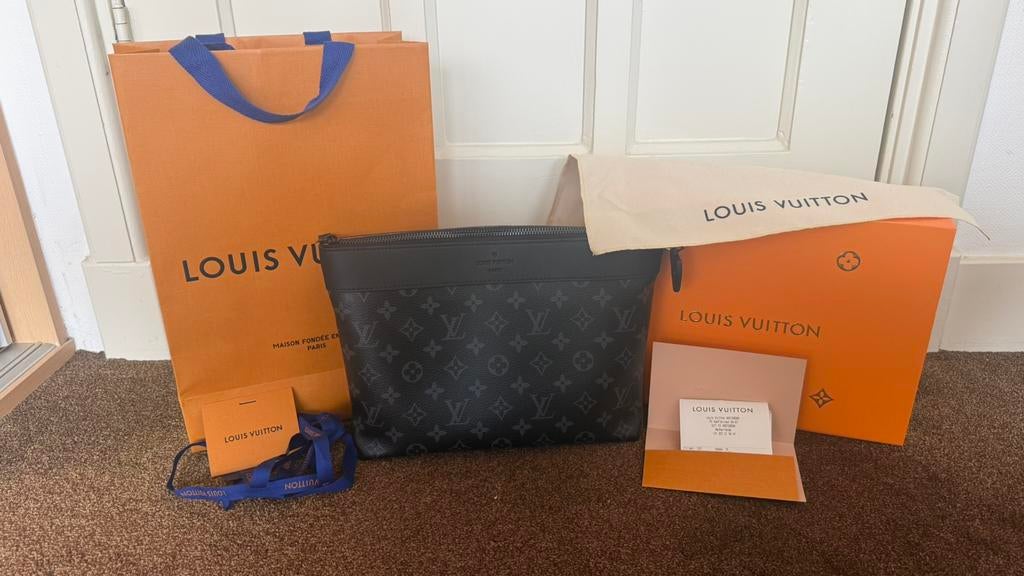 Louis vuitton Pochette Voyage Souple - zo goed als nieuw, Ophalen of Verzenden, Zo goed als nieuw, Zwart, Overige merken