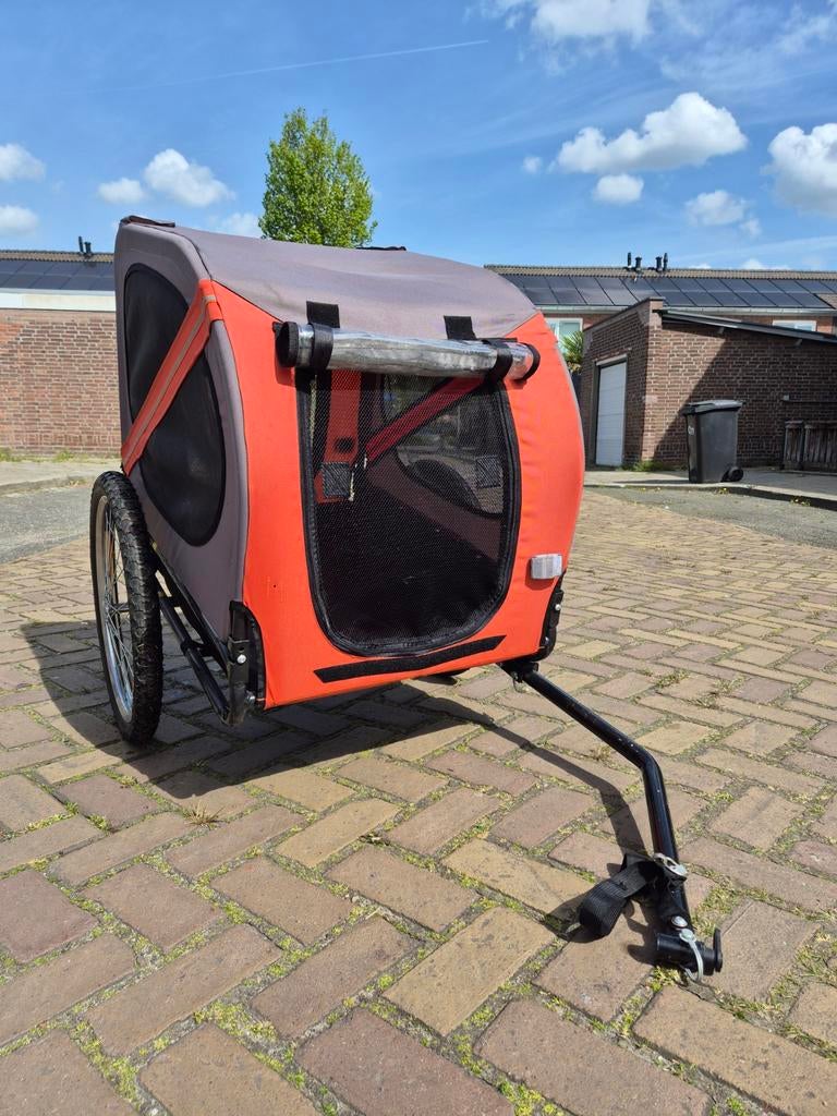 Honden fietskar, Ophalen, Hondenkar