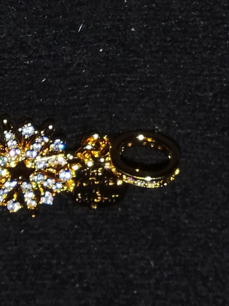 Gouden bedel met steentjes, Ophalen of Verzenden