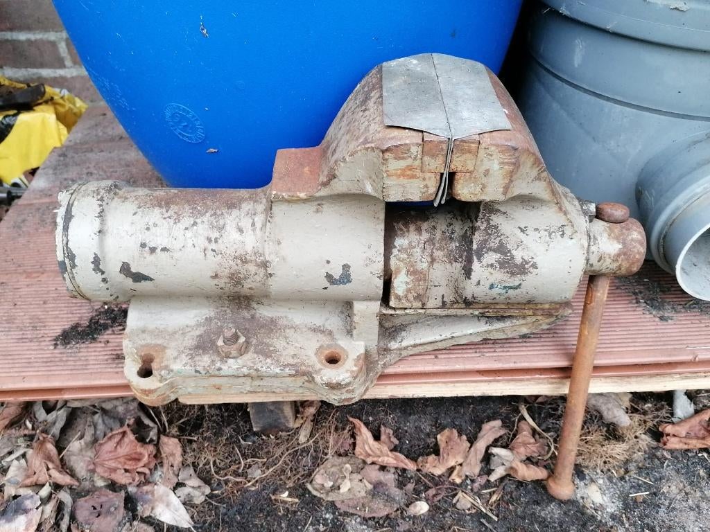Robuuste en zware bankschroef., Ophalen, Gebruikt, Minder dan 70 cm, Bankschroef