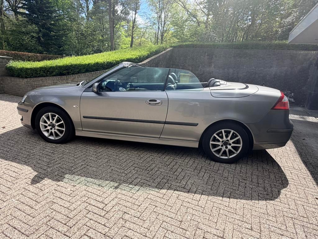 Saab 9-3 1.8 T Cabrio 2006 Grijs zeer leuke auto, Auto's, Saab, Particulier, Saab 9-3, ABS, Airbags, Airconditioning, Boordcomputer