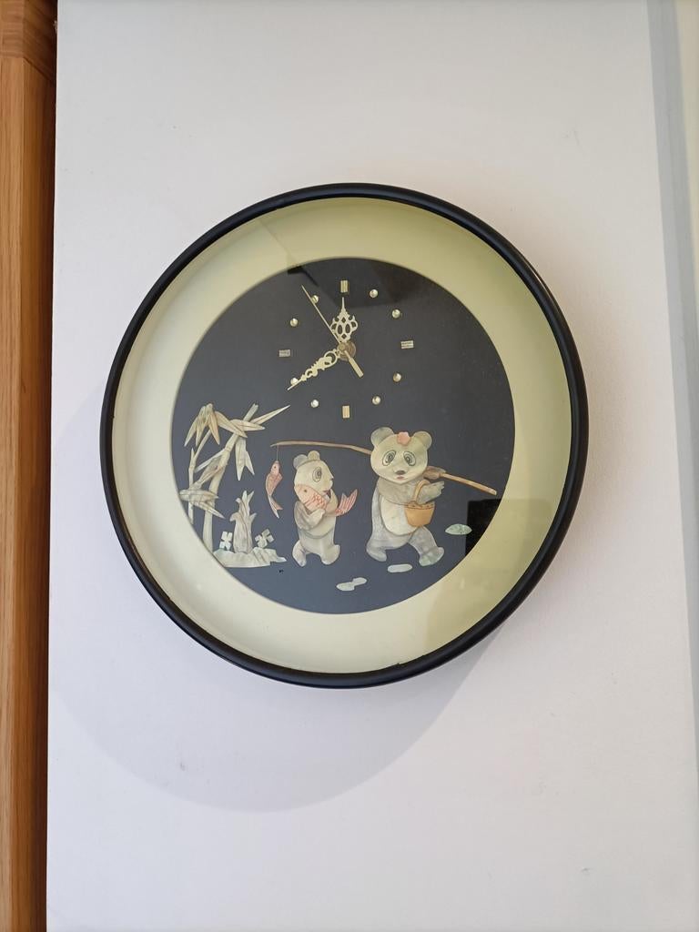Vintage Aziatische panda wand klok met parelmoer ingelegd., Ophalen