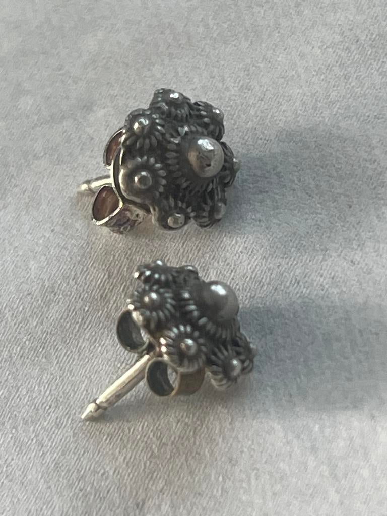 Zilveren Zeeuwse knop oude oorbellen klederdracht zilver, Verzenden, Zo goed als nieuw, Zilver