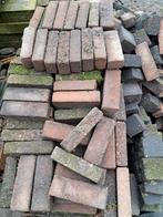 Gratis partij straatklinkertjes, Tuin en Terras, Tegels en Klinkers, Ophalen, Beton, Klinkers