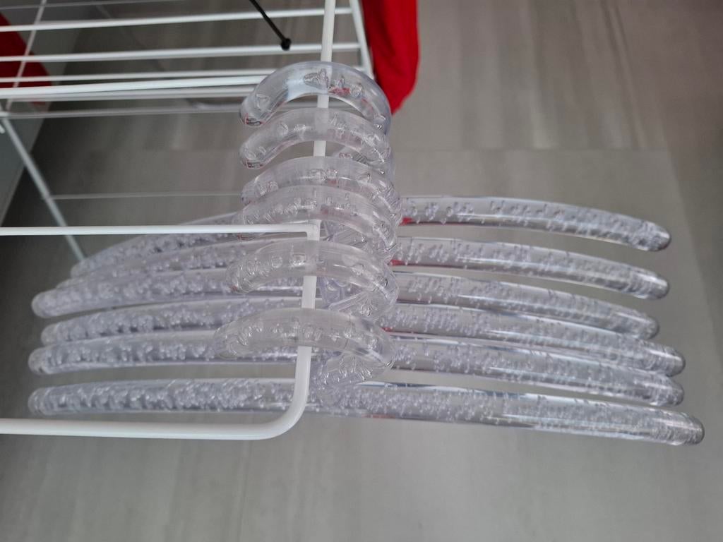 Transparante kunststof kledinghangers (6 stuks), Ophalen of Verzenden, Gebruikt, Kunststof, Volwassenen