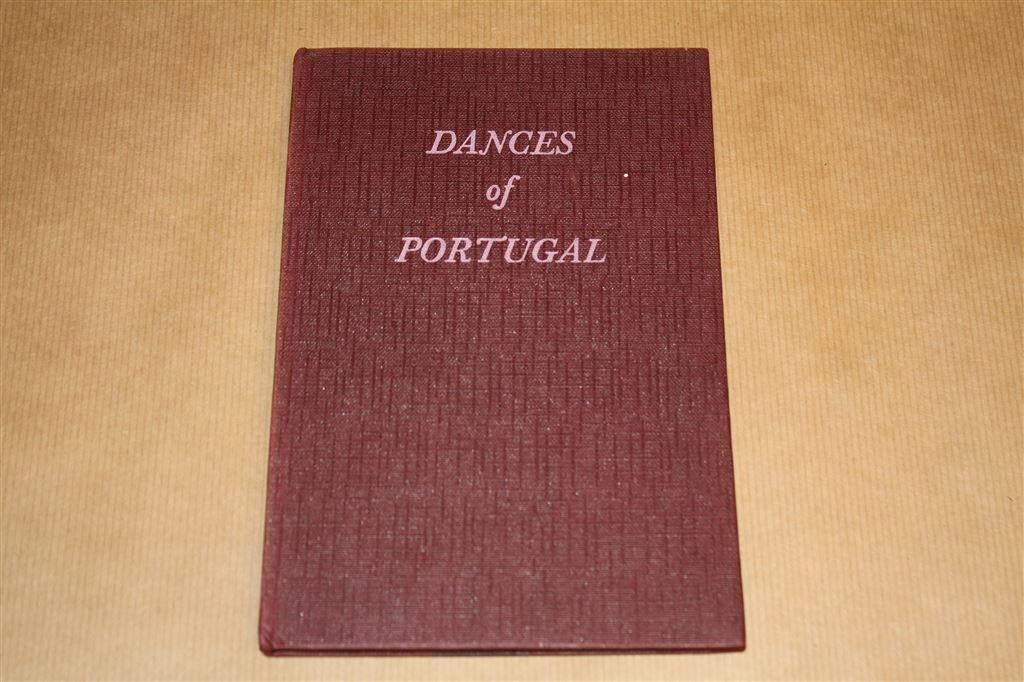 Dances of Portugal [1957]. Handboek Europese volksdansen., Boeken, Ophalen of Verzenden, Gelezen