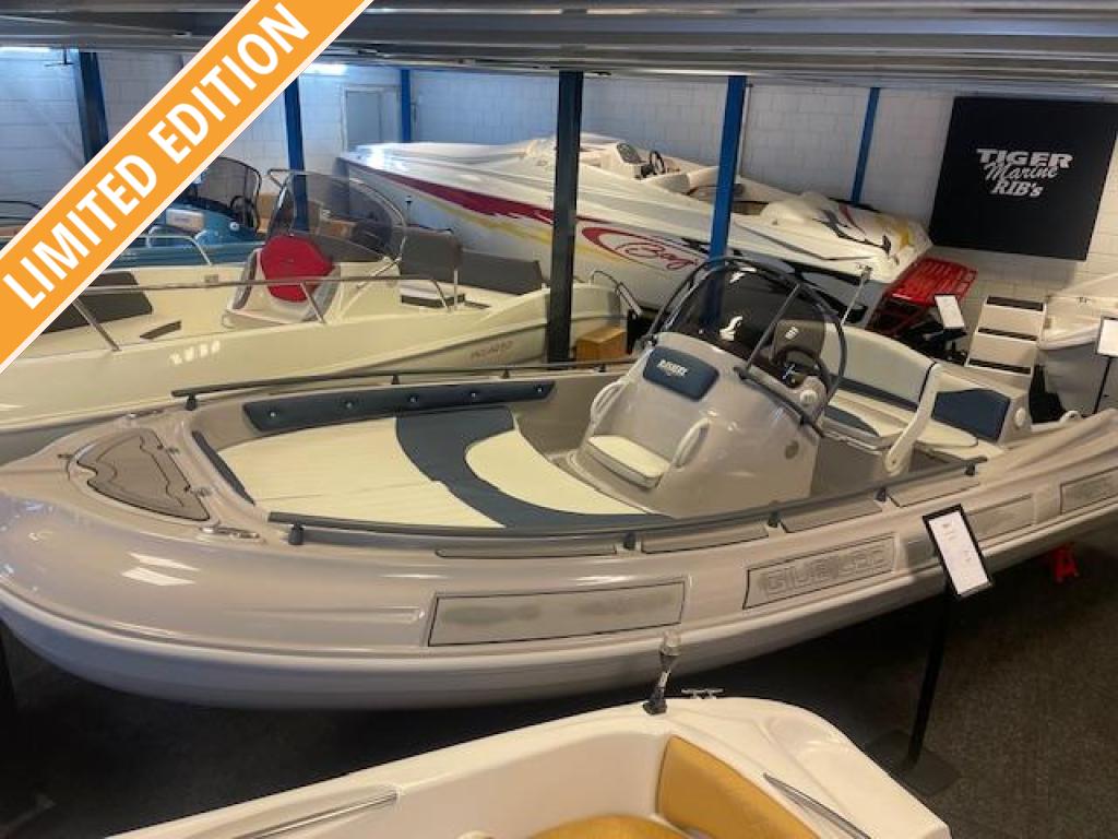 Antonio Ranieri Giubileo incl 100 pk suzuki NIEUWE SET, 70 pk of meer, 6 meter of meer, Nieuw, Polyester