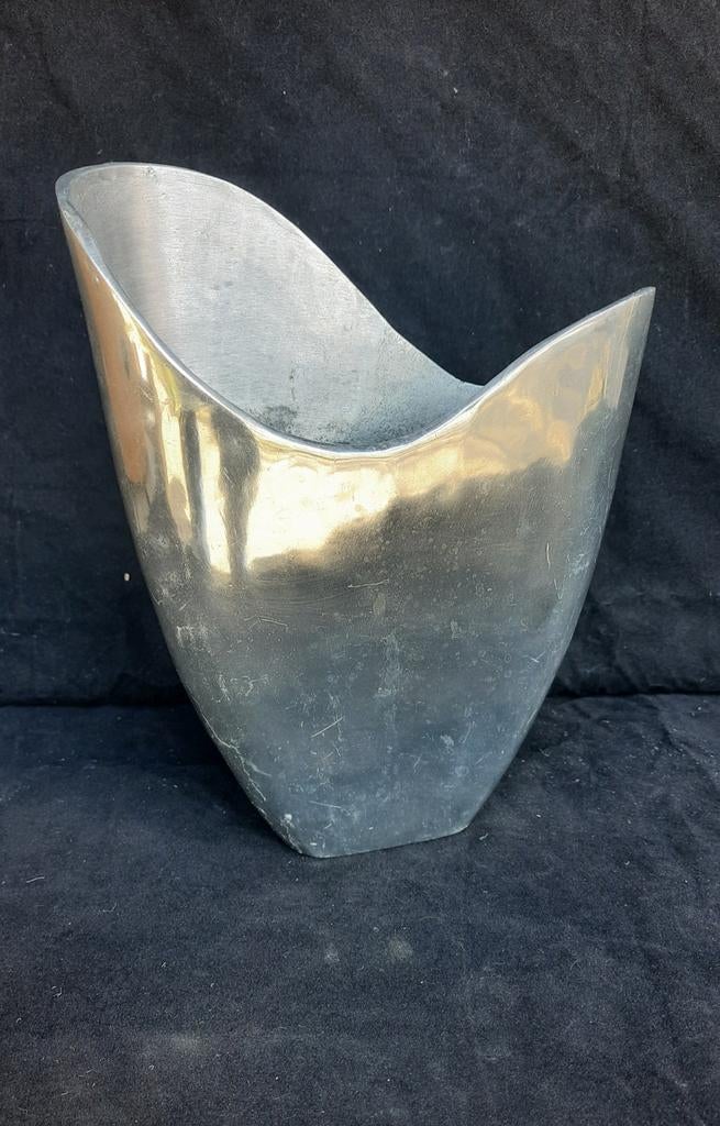 Anna Efverlund aluminium vaas jaren 90, lees beschrijving, Overige materialen, Gebruikt, Overige kleuren, Ophalen of Verzenden