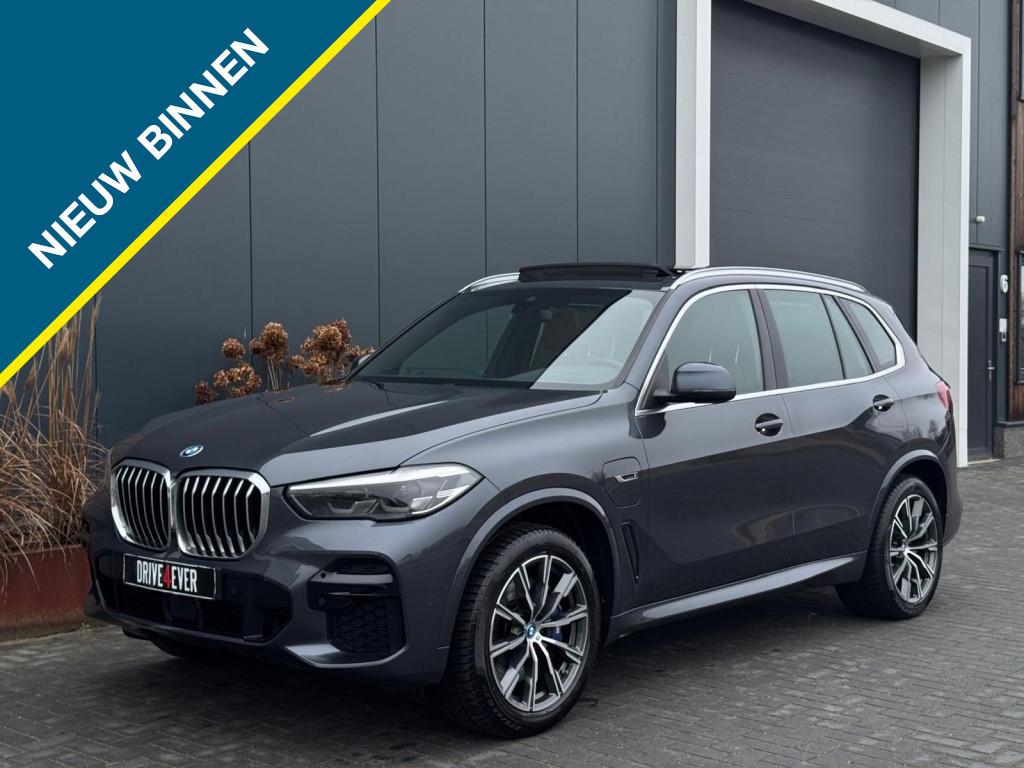 BMW X5 xDrive45e M PACK PANO NAVI CAMERA LED LEDER SPORTVELG, Automaat, Gebruikt, X5, Hybride Elektrisch/Benzine