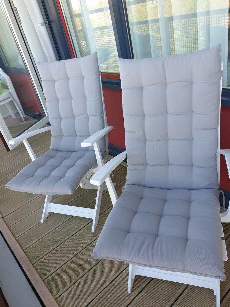 2 witte verstelbare tuinstoelen eventueel met kussens, Ophalen of Verzenden, Gebruikt, Kunststof, Verstelbaar