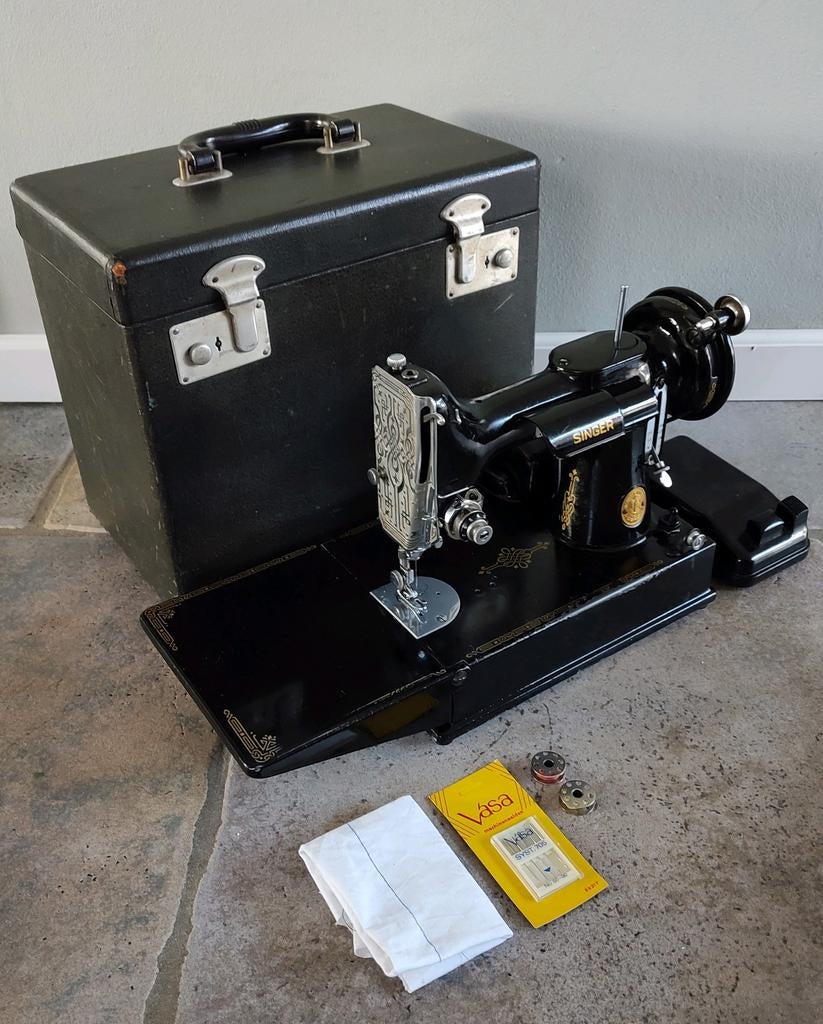 Singer Featherweight 221k 1950 geserviced werkt !!, Ophalen of Verzenden, Minder dan 400x