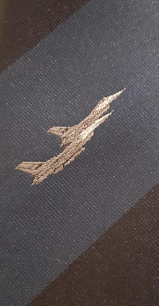 Koninklijke Luchtmacht Vliegbasis Leeuwarden stropdas, Verzamelen, Ophalen of Verzenden, Luchtmacht, Nederland, Kleding of Schoenen