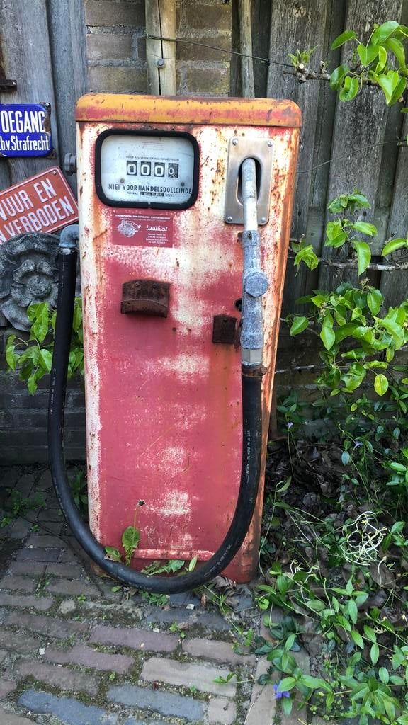 Benzine/diesel pomp, Verzamelen, Automaten | Overige, Ophalen, Zo goed als nieuw