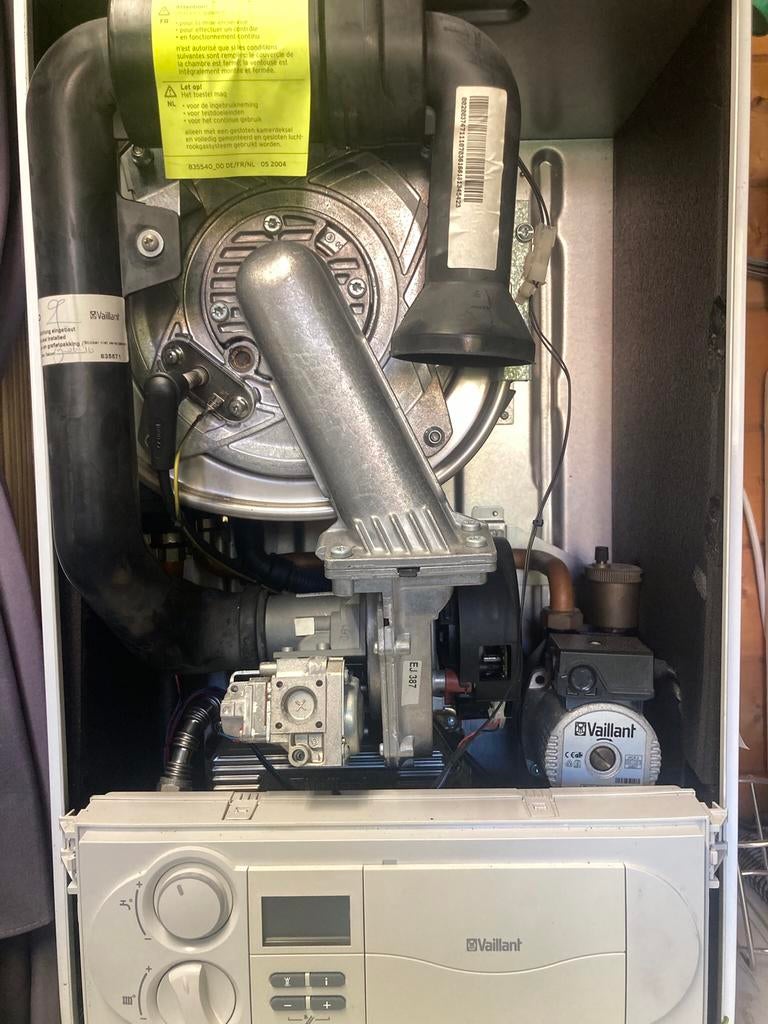 Vaillant HR combiketel, Doe-het-zelf en Verbouw, Verwarming en Radiatoren, Ophalen, Gebruikt, Cv-ketel of Combi-ketel, Hoog rendement (Hr)