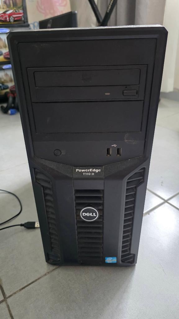 Dell Poweredge T110 II Server met een issue, Computers en Software, Servers, 2 tot 3 Ghz, 8 GB, Ophalen of Verzenden, Niet werkend