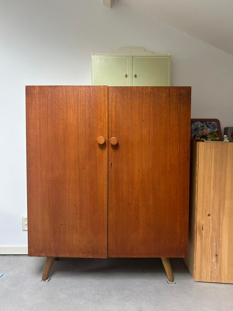 Vintage kastje met planken, Huis en Inrichting, Kasten | Overige, Ophalen, Gebruikt