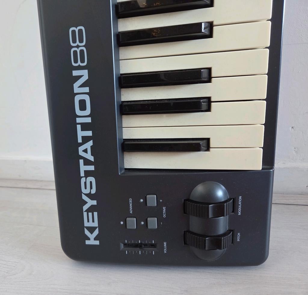 M-Audio Keystation 88, Muziek en Instrumenten, Midi-apparatuur, Ophalen, Zo goed als nieuw