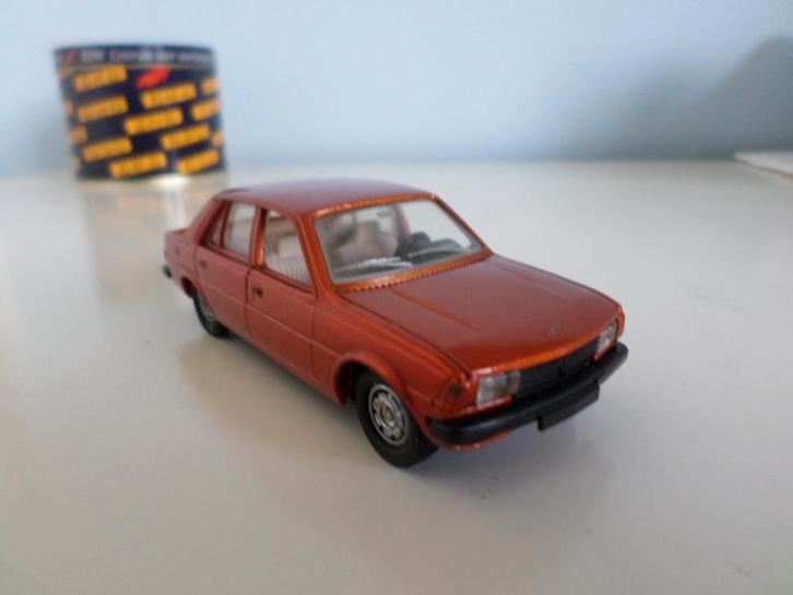 PEUGEOT 305 SR van 1979  nostalgie, Hobby en Vrije tijd, Modelauto's | 1:43, Nieuw, Auto, Solido, Ophalen of Verzenden