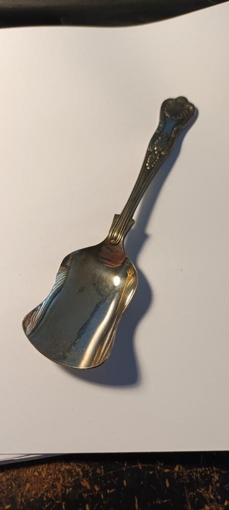 Antieke zilveren suikerschep met decoratieve handgreep 14 cm, Ophalen of Verzenden