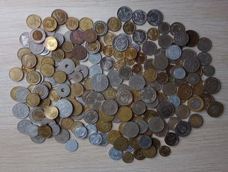 Ruim 200 munten uit Noord Afrika, Postzegels en Munten, Munten | Afrika, Verzenden, Overige landen, Setje