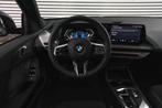 BMW 1 Serie 120 M Sport Automaat / Sportstoelen / M Adaptief, Auto's, 156 pk, Met garantie (alle), Zwart, Origineel Nederlands