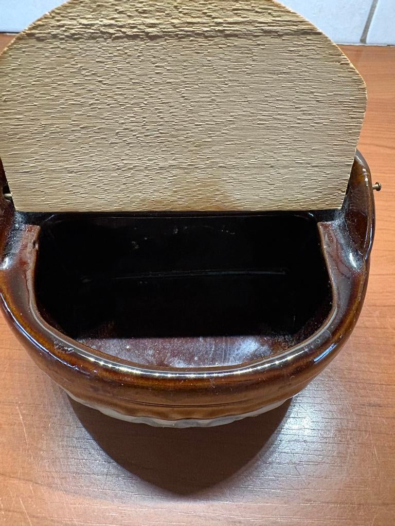 Keramieken zoutpot met houten deksel, Ophalen of Verzenden