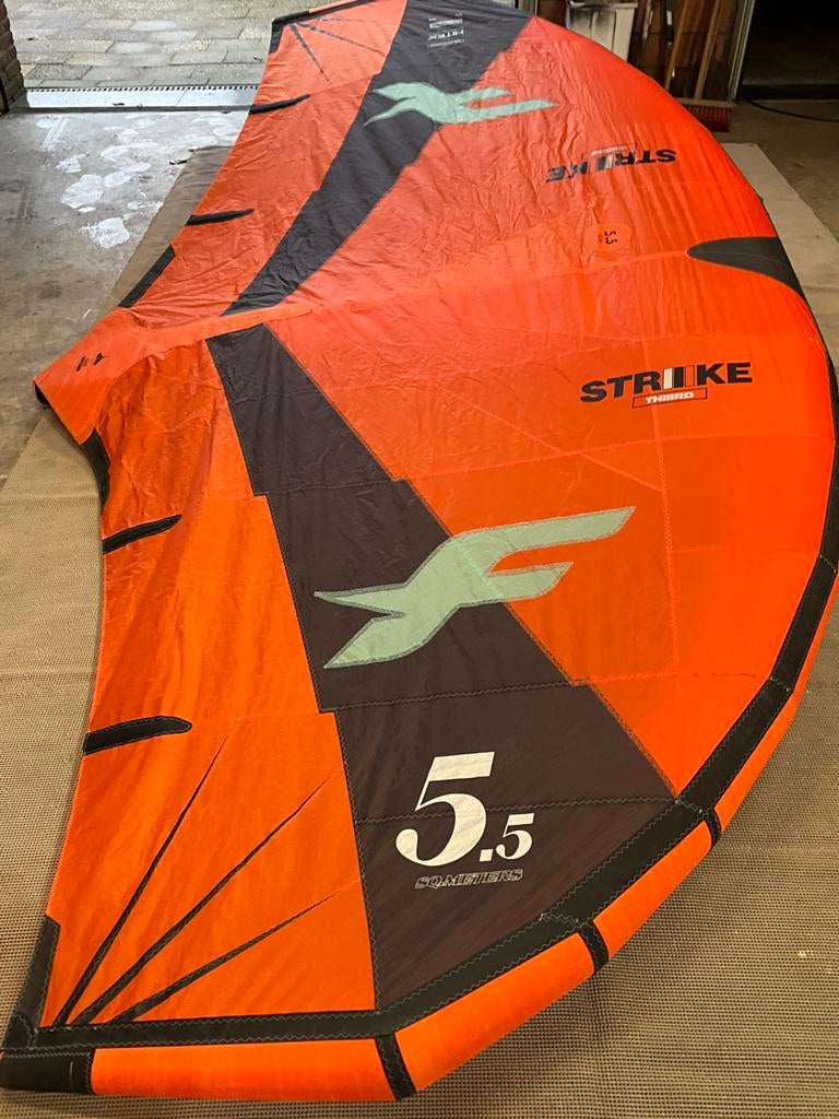 F-One Strike V3 wing 5,5m², Watersport en Boten, Wingsurfen, Ophalen of Verzenden, Gebruikt